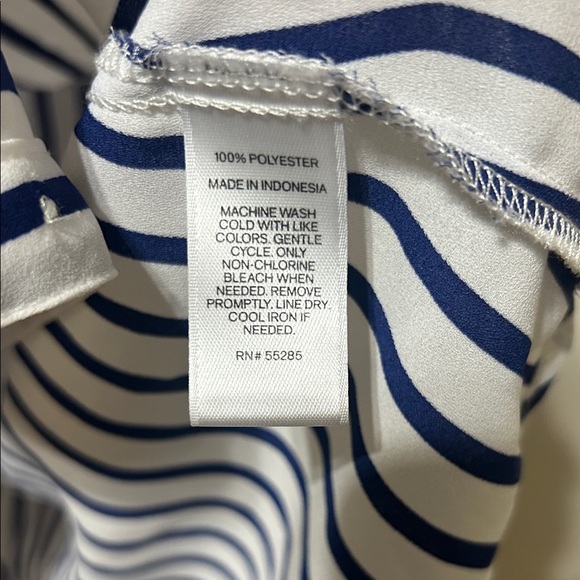 Express Portofino Navy and White Striped Button Down Shirt - Picture 8 of 8